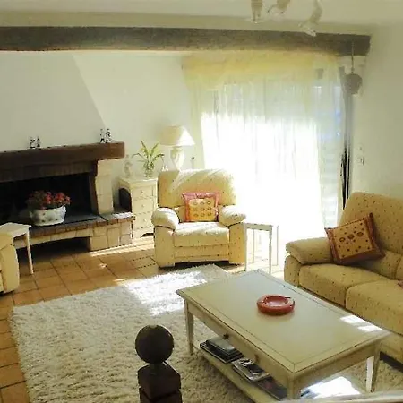 Charming With Private Swimming Pool And Garden